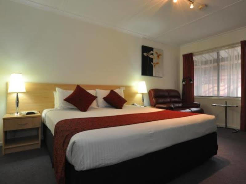 Edinburgh Motor Inn Warragul Exteriör bild
